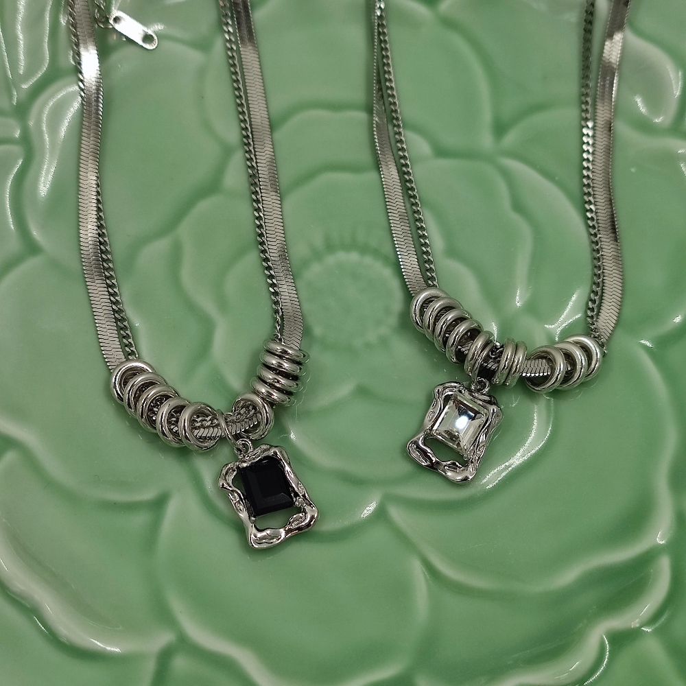 NEW ! 2PCS Fashion Neclace